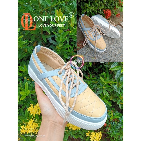 Sepatu Tali Wanita One Love//Sepatu Ivory One Love//Sepatu Wanita Sneaker One Love