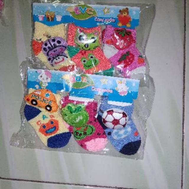 Kaos kaki boneka isi 3 pasang