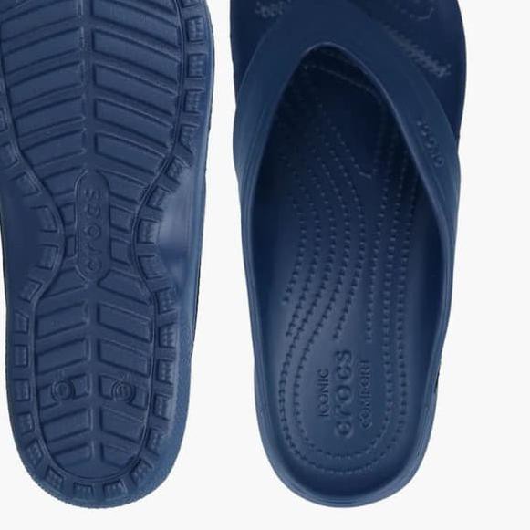 crocs classic flip flops