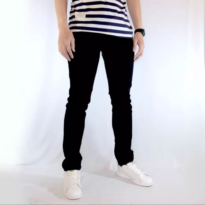 EGA STORE- Celana Jeans Pria streeth hitam pekat / Celana Jeans Pria Slimfit Hitam/ Celana Jeans Pria Jumbo S-6XL