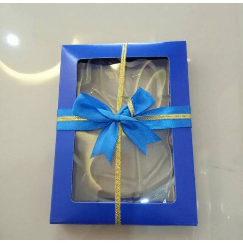 Souvenir piring daun kemasan box+ pita besar pita kecil