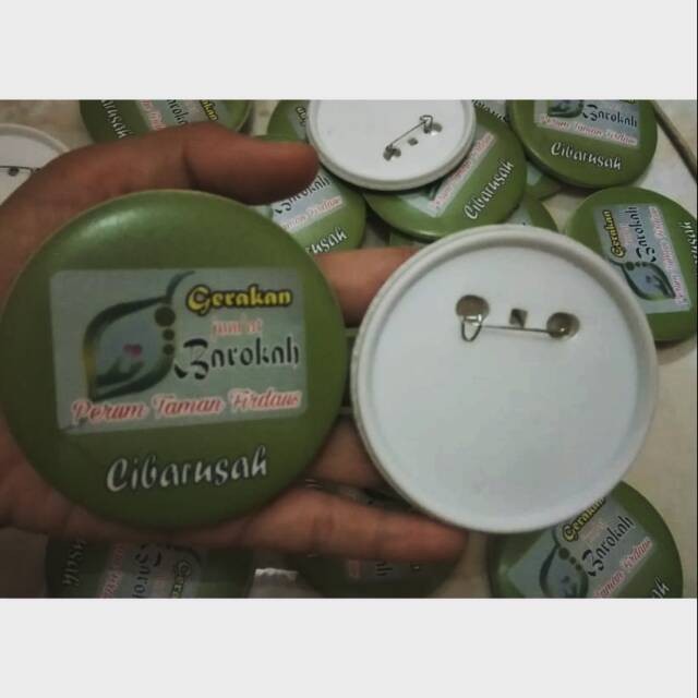 Pin Peniti Diameter 7 cm