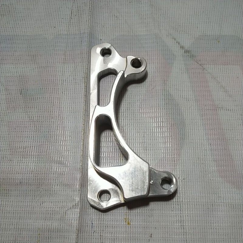 Breket Piringan Kaliper Depan Brembo KTC 2Piston Vario Scopy Beat Vario125 Vario150