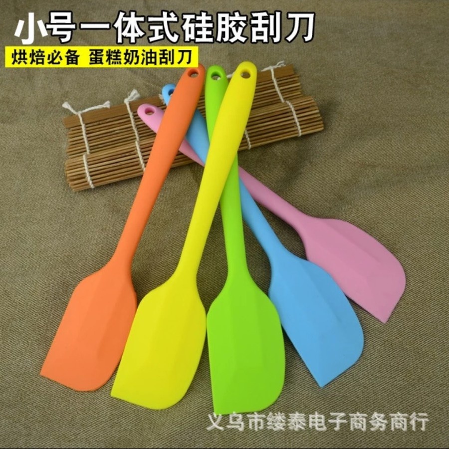 Spatula Silikon Tahan Panas Anti Lengket Food Grade Sodet Sutil Kue