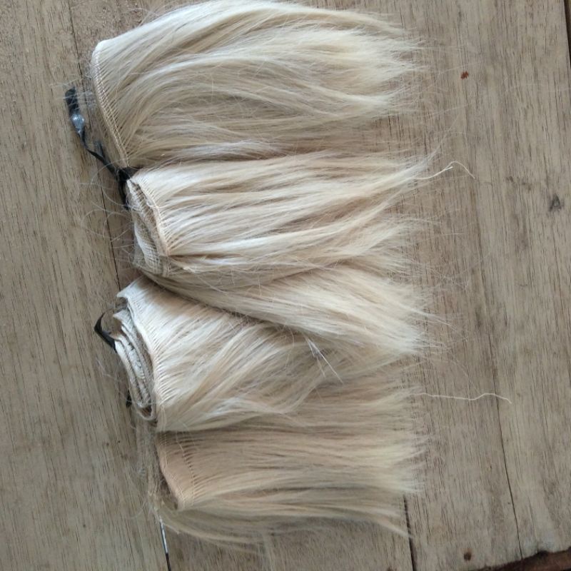 Rambut barongan / bujang ganong warna putih tulang sintetis panjang 15cm harga per kilo