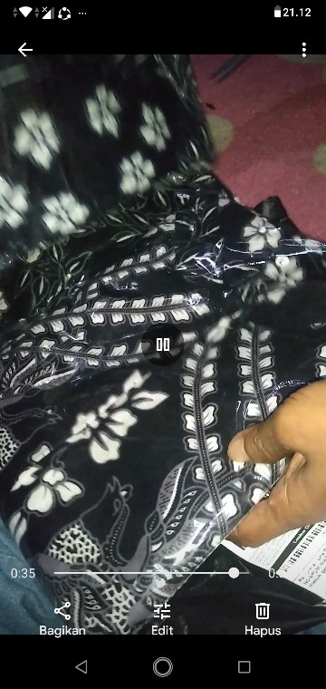 Maura Coupel Batik Couple Keluarga Sania Ruffle Ori Ndoro Jowi Dnt Motif Manuk Tarung Putih