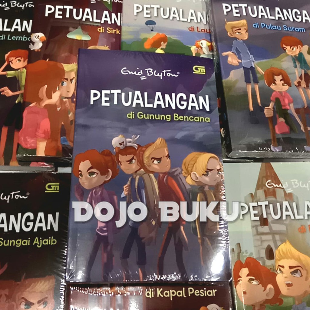 Seri Petualangan by Enid Blyton