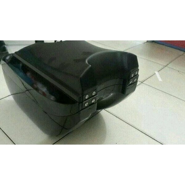 Box Tengah Motor Bebek