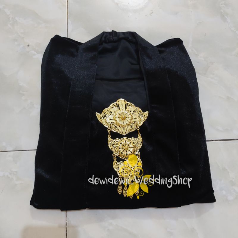 [1 Set] Kebaya Cantik Kutubaru + Jarik Instan / Warna Lengkap