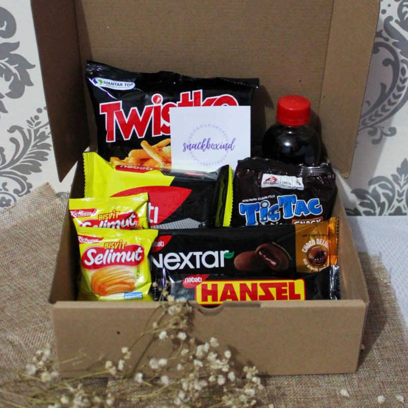 Snack Box / Gift Box / Hadiah Ulang Tahun Wisuda Sidang / Warna Hitam