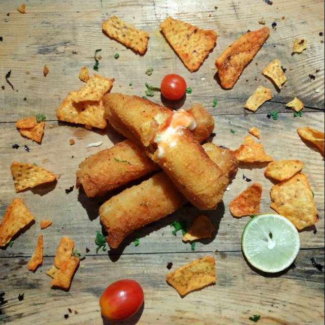 

Risol cheese isi spicy mayo
