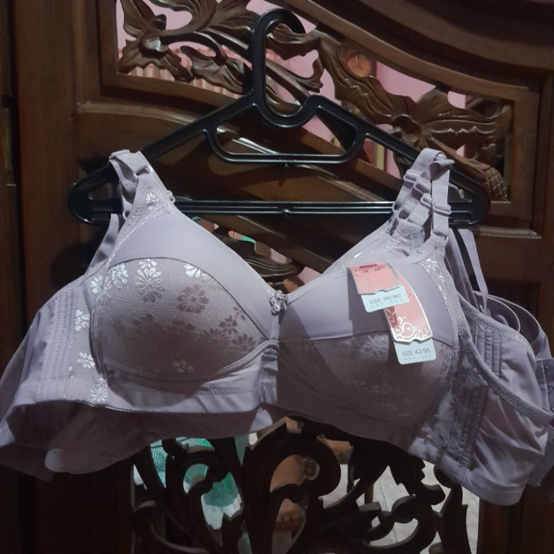 bra lingCao ,Simiqio