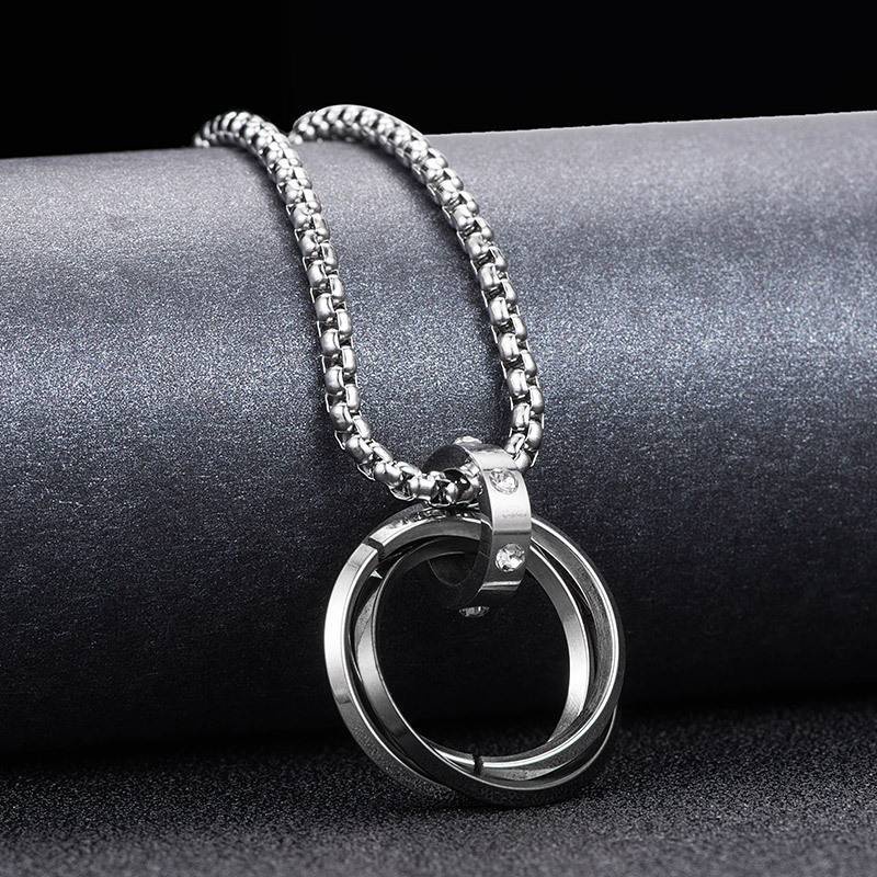 Kalung Bentuk Bulat Geometris Warna Permen Bahan Titanium Steel Gaya Hip Hop Untuk Pasangan