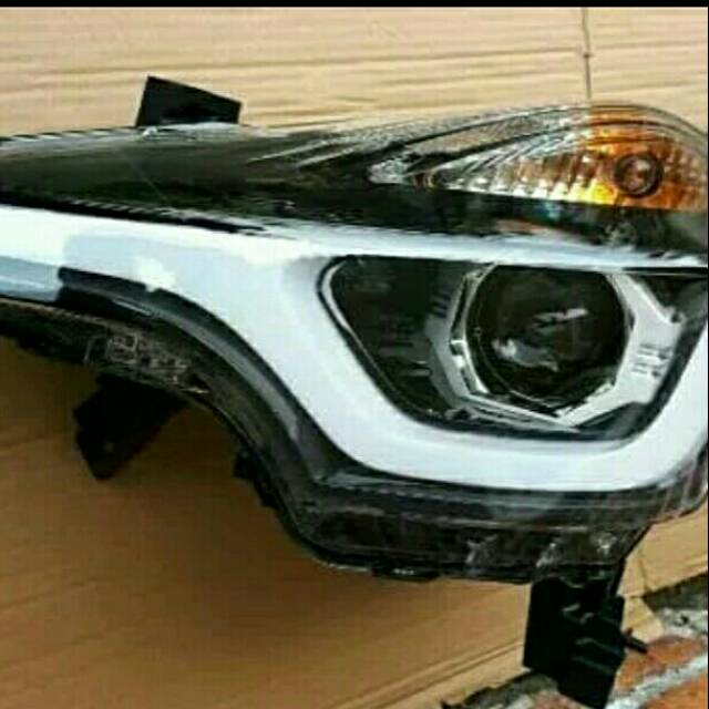 HEADLAMP DATSUN CROSS ORIGINAL Lampu depan datsun cross