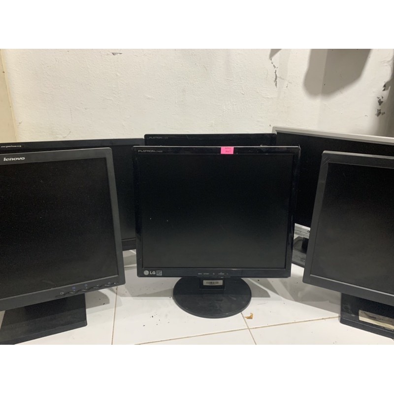 Monitor lcd 17” square / kotak