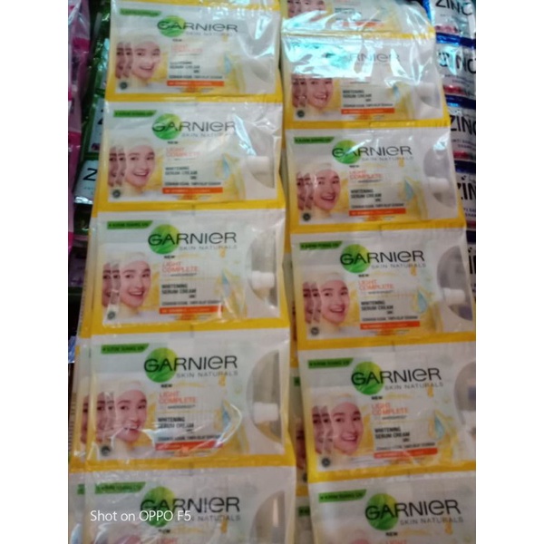 GARNIER WHITENING CREAM DAY SACHET ECER/SATUAN