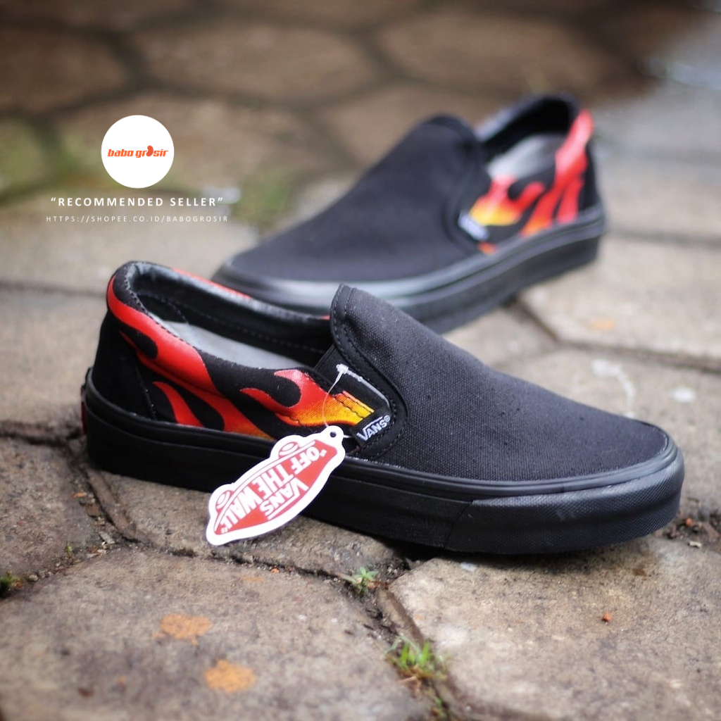 PROMO Sneakers Vans Slip On All Black Flame Red Premium (Motif Api), Sepatu Slip On Pria Wanita Import Quality, Tag Made in China, Waffle DT Anti Slip