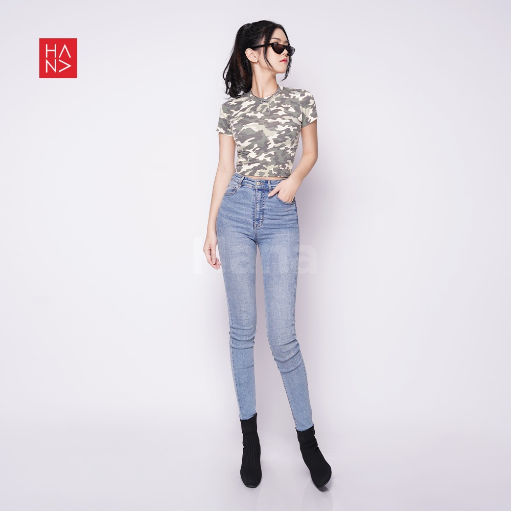 Hana Fashion - Jessie Crop Top Corak Kaos Pendek Wanita - CT075