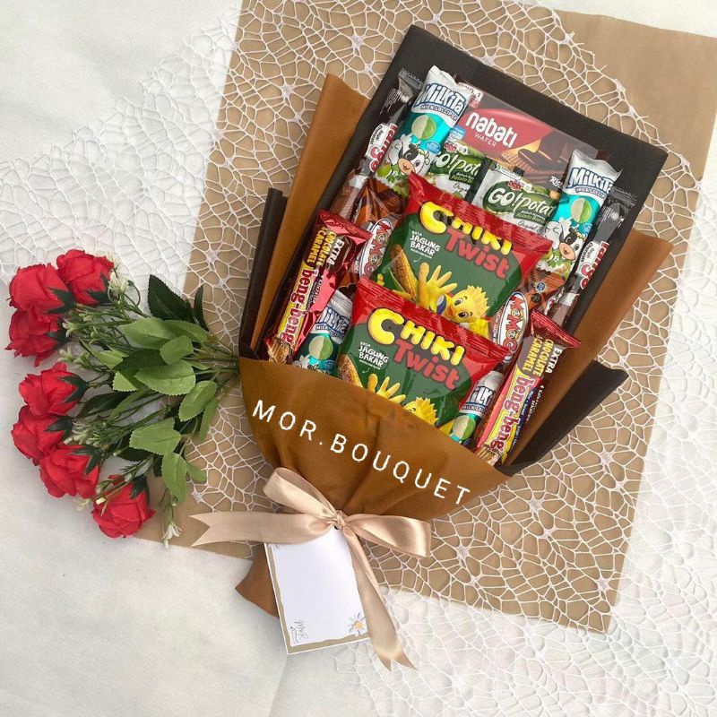 

BPC030 (READY STOCK) BISA KIRIM DI HARI YANG SAMA -BOUQUET SNACK / BUCKET SNACK / BUKET MAKANAN / SNACK BUKET-