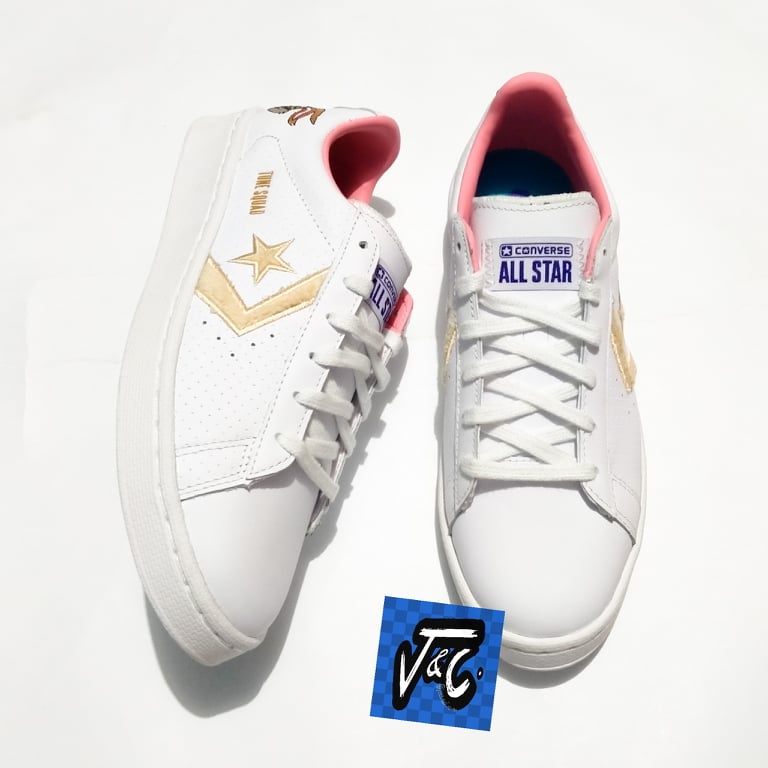 Sepatu Converse Pro Leather x Space Jam Bunny Looney Tunes Ox White