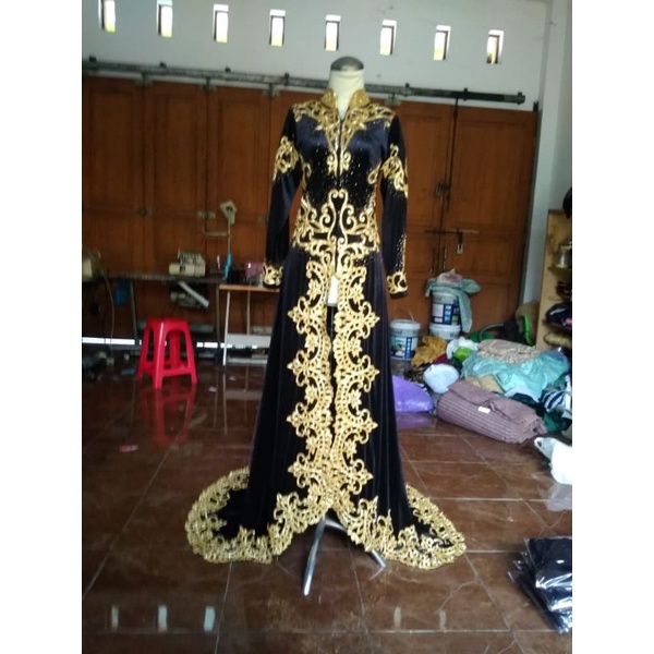 Kebaya bludru ekor payet jepang/kebaya bludru pengantin payet jepang