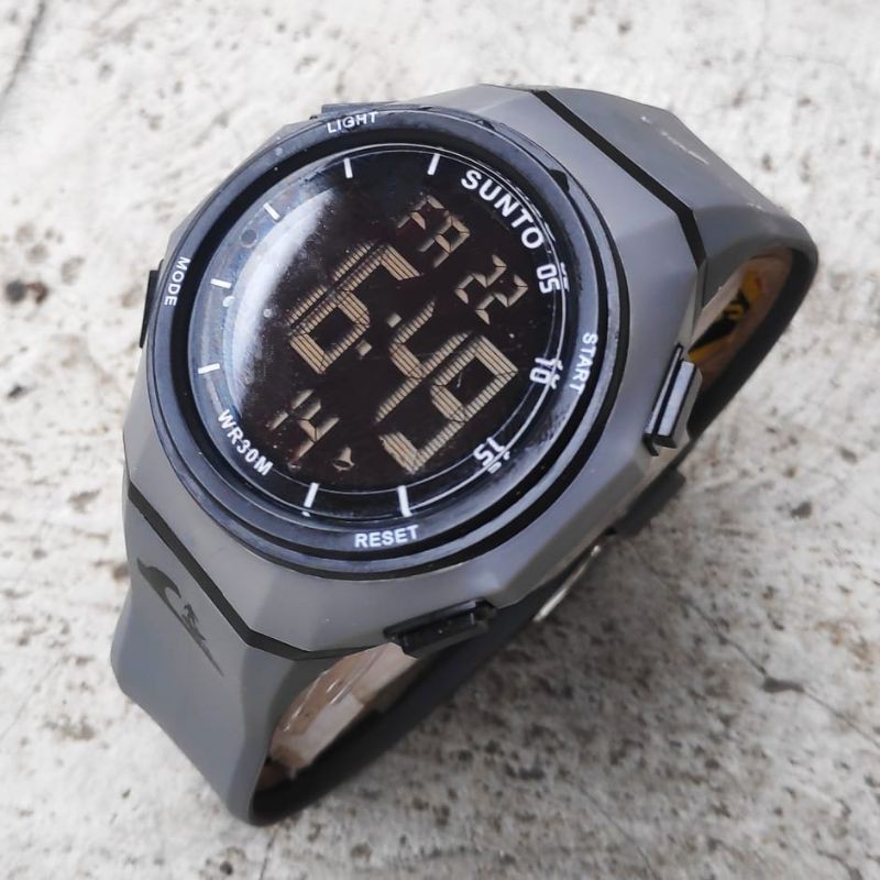 TERVIRAAALLLLLLLLLL JAM TANGAN BISA BERENANG JAM TANGAN FAVORIT KESUKAAN PRIA JAM TERLARIS