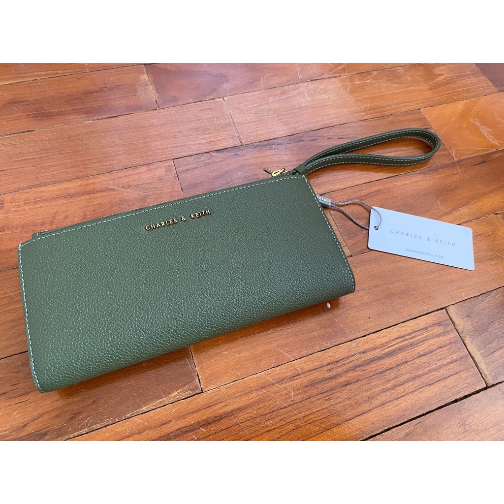 Charles & Keith Dompet Wristlet Olive CK6-10770345 (brand new w/ tag)