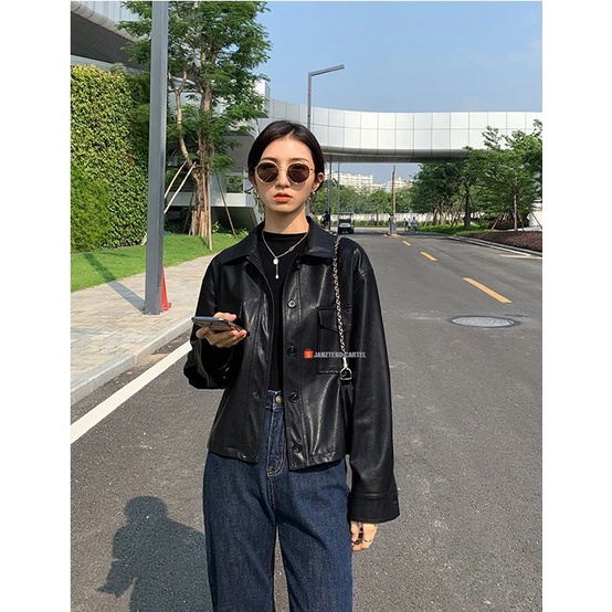 JNK x BINBIN - Jaket Kulit Wanita Coklat Hitam Faux Synthetic Leather Jacket Original Premium Import Elegan Kasual Branded Lembut Pendek Ukuran Besar Musim Semi Pakaian Fashion Korea Lengan Panjang 2023 Streetwear Jalanan Oversize Trendy Tshirt New Cewek