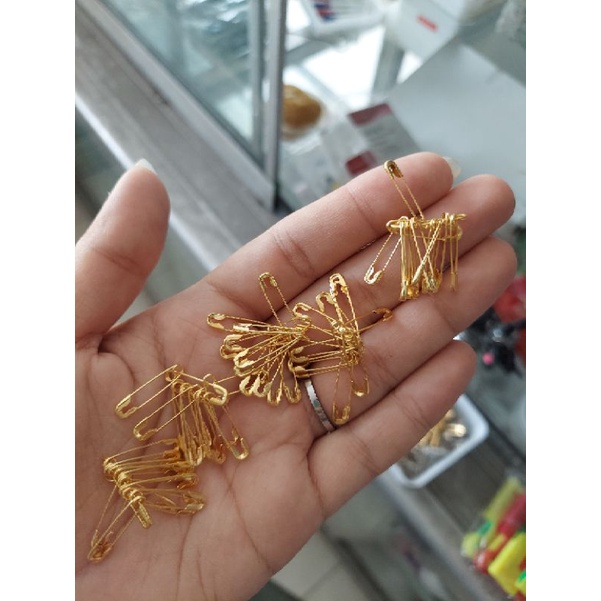 peniti kecil (perlusin)