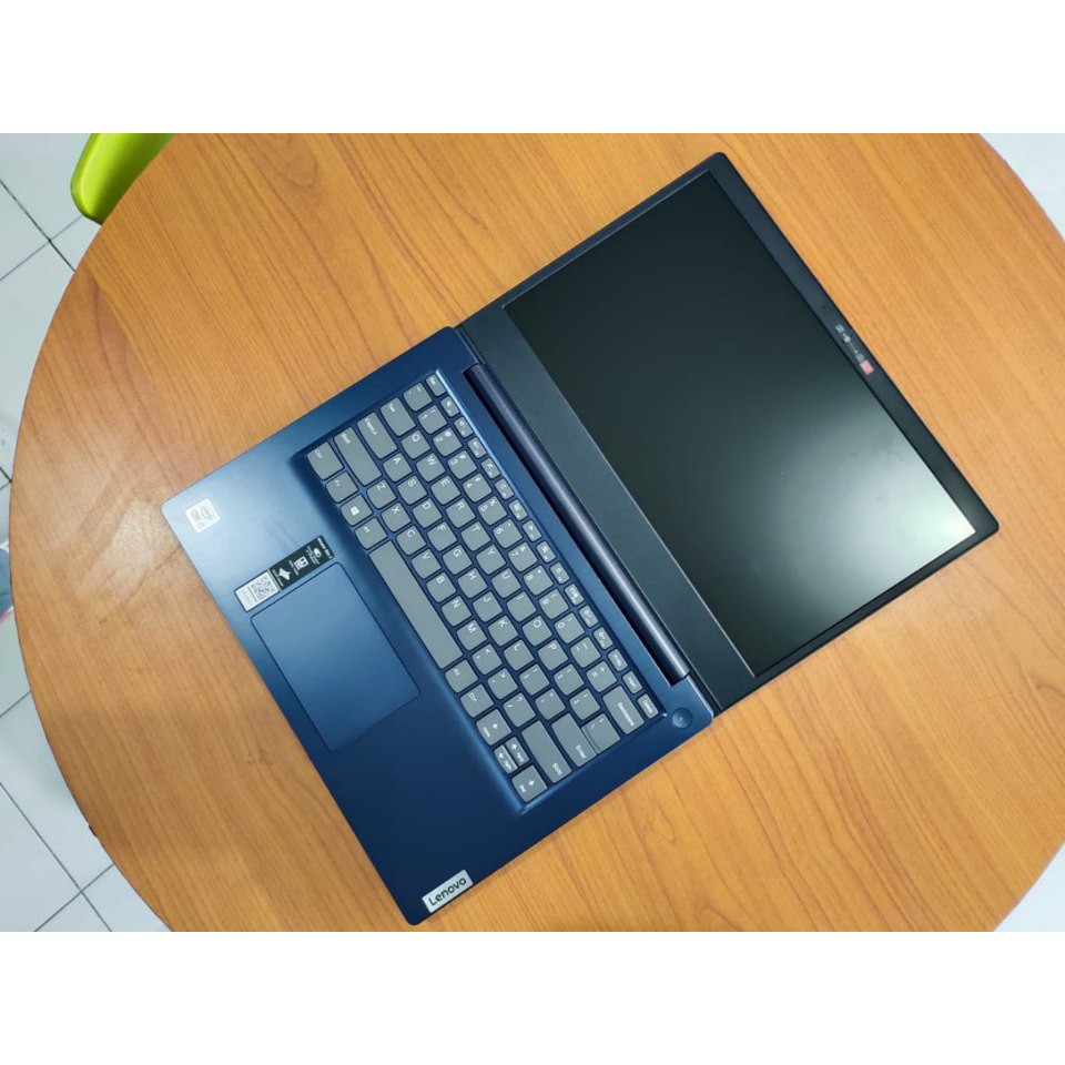 LENOVO IP 3 14IML05 i3-10110U - 4GB - SSD 512GB - NO ODD - UMA - WIN.10+OHS - 14" HD TN