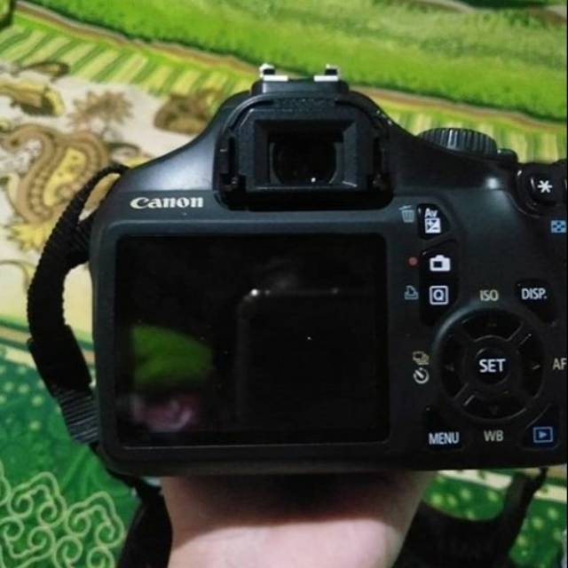 Canon 1100D Lensa kit 18-55mm