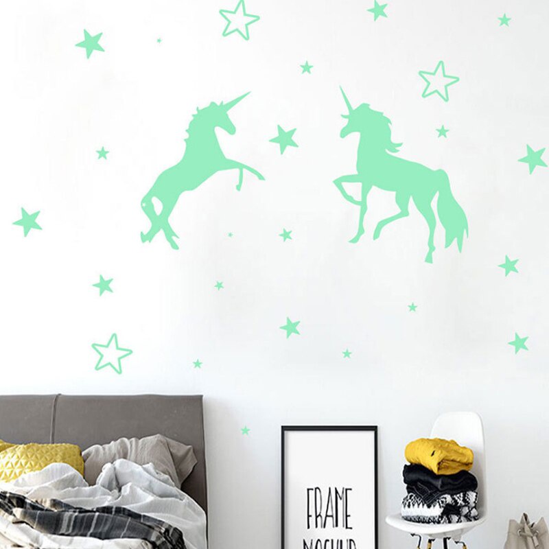 Stiker Dinding Desain Kartun Unicorn Bintang 3D Untuk Dekorasi Natal Wallpaper Glow in the Dark Untuk Dekorasi Rumah
