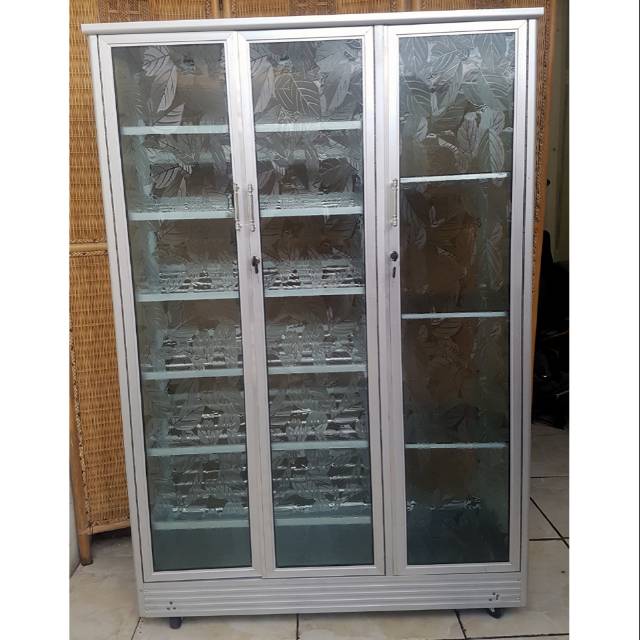 Rak Sepatu Aluminium 3 Pintu Frame Putih Kaca Es 7 Susun + Roda