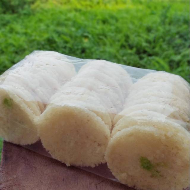

RENGGINANG SINGKONG ORIGINAL
