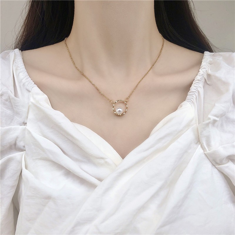 Kalung Mutiara Desain Minimalis