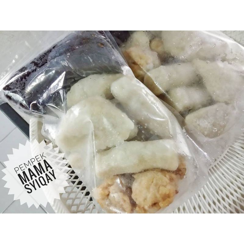 

pempek ikan kakap