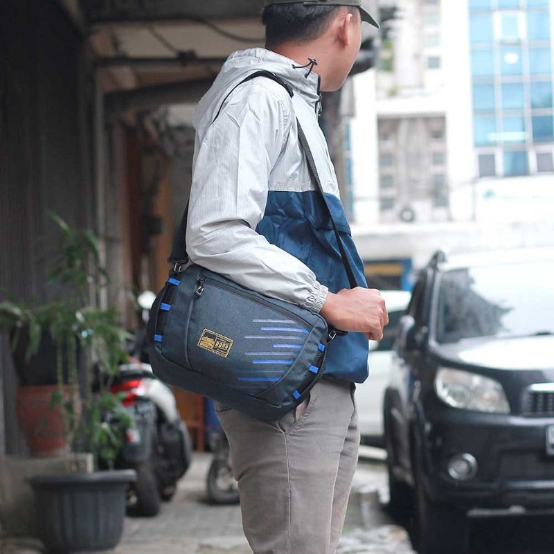 New Arrival - Tas waistbag pria salempang slingbag distro multifungsi premium bahan dolby promo cod