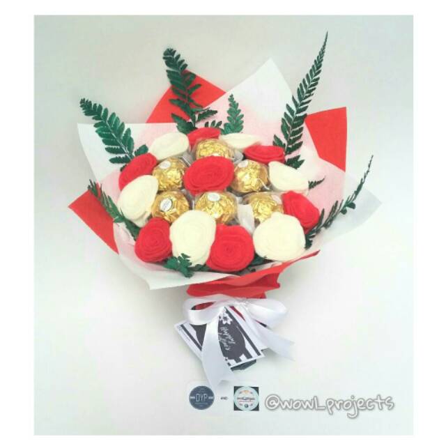 Buket Bunga Flanel & Cokelat Fererro / Buket Cokelat Ferrero Roch Choco Ball Murah Semarang