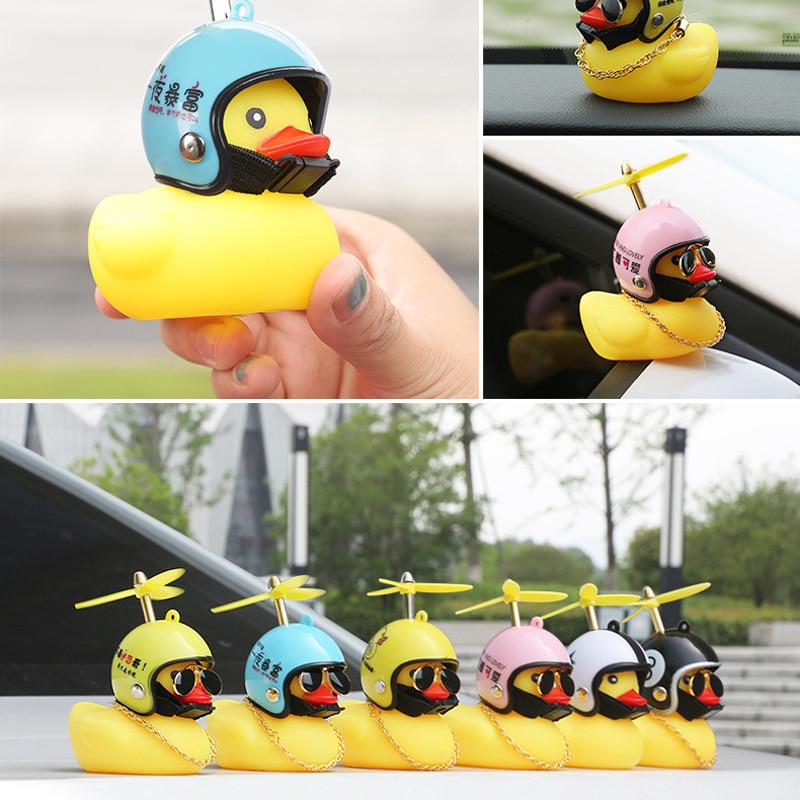 Ornamen Bebek Kuning 6.6x6 X 6cm Dengan Helm Bambu Copter Untuk Dekorasi Mobil