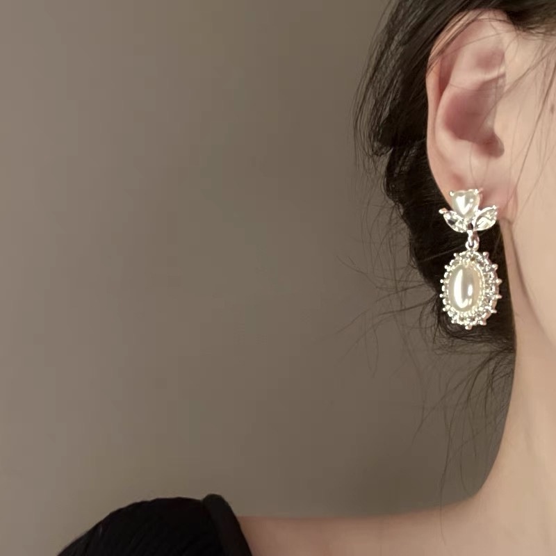 Anting Mutiara Zircon Gaya Retro