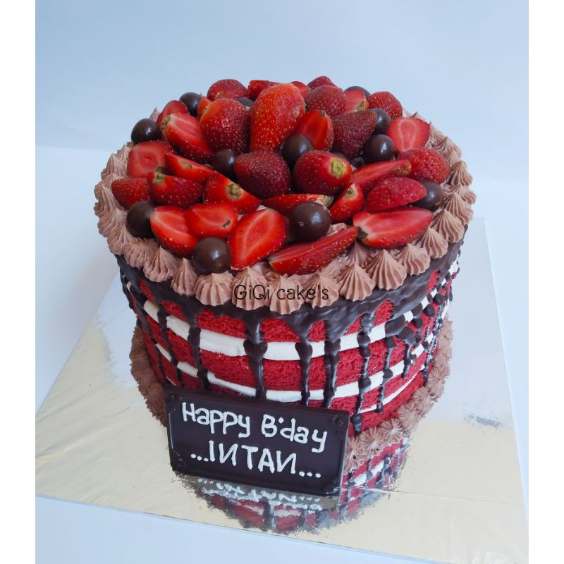 

kue ultah redvelvet cheseecream