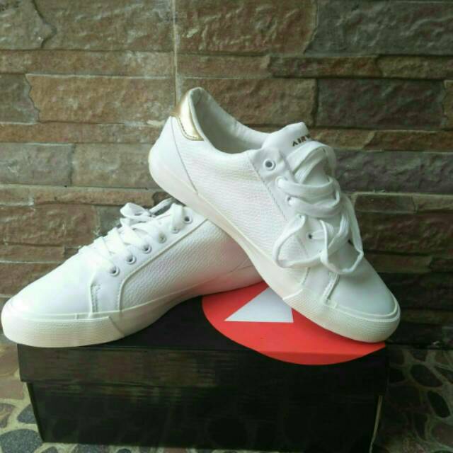  Sepatu  Airwalk  Putih Murah Shopee  Indonesia