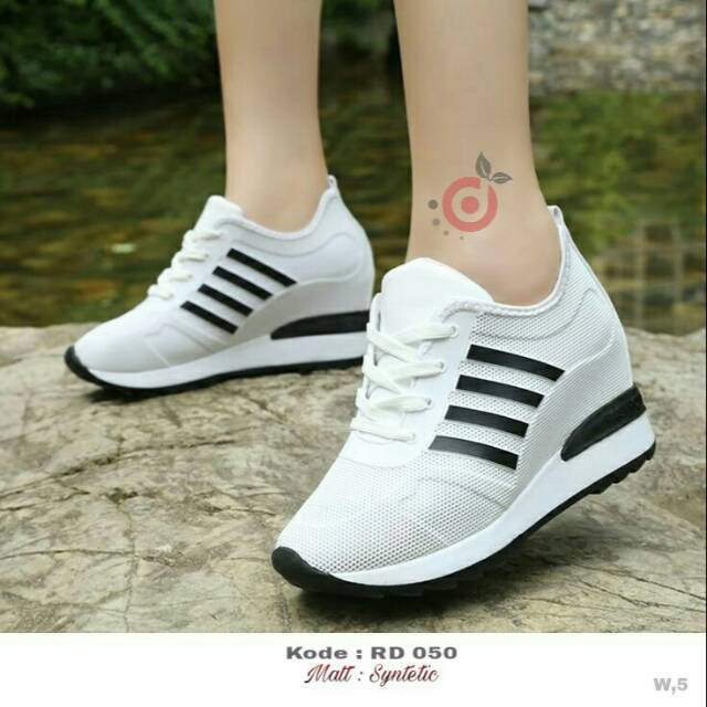 RD 050 NEW ADIDAS SNEAKERS PUTIH ADIDAS KOREA SEPATU KOREA SEPATU WANITA ADIDAS SEPATI PUTIH