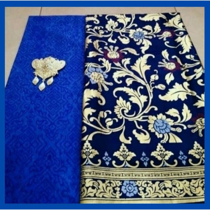 kain batik Prada bunga warna biru navy