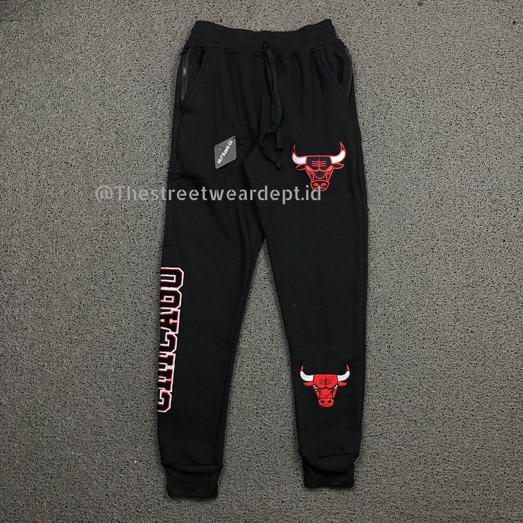 Celana Panjang Jogger Pants McF Chicago Bulls Hitam