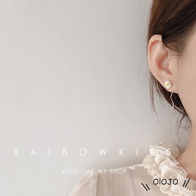 Anting Putih Baru Daisy Dandelion Fashion Wanita Sederhana Hadiah Perhiasan Telinga - ol