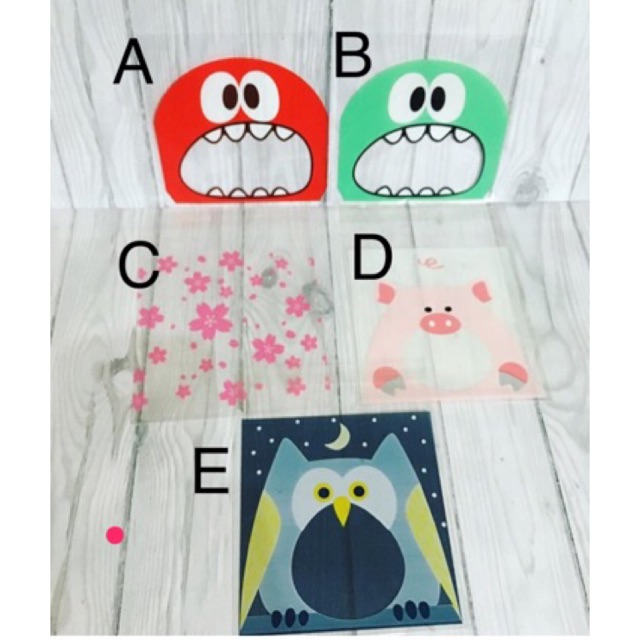 

1000 dpt 3lembar Crispy packaging motif / plastik kue / plastik permen