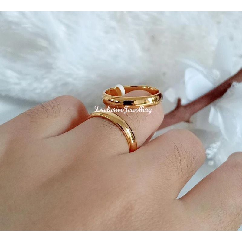 Cincin tunangan belah rotan replika emas