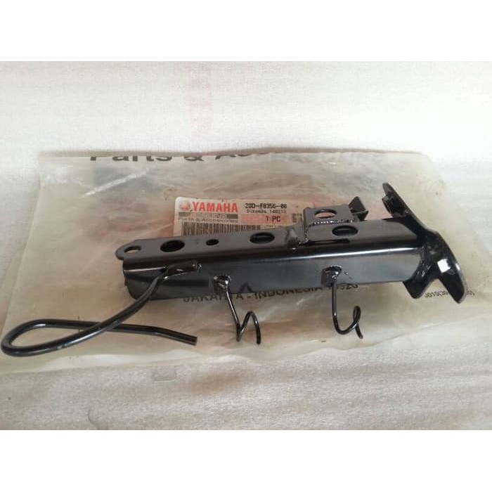 BREKET COVER DEPAN MIO SMILE 28D-F8356-00 ORI YAMAHA ASLI