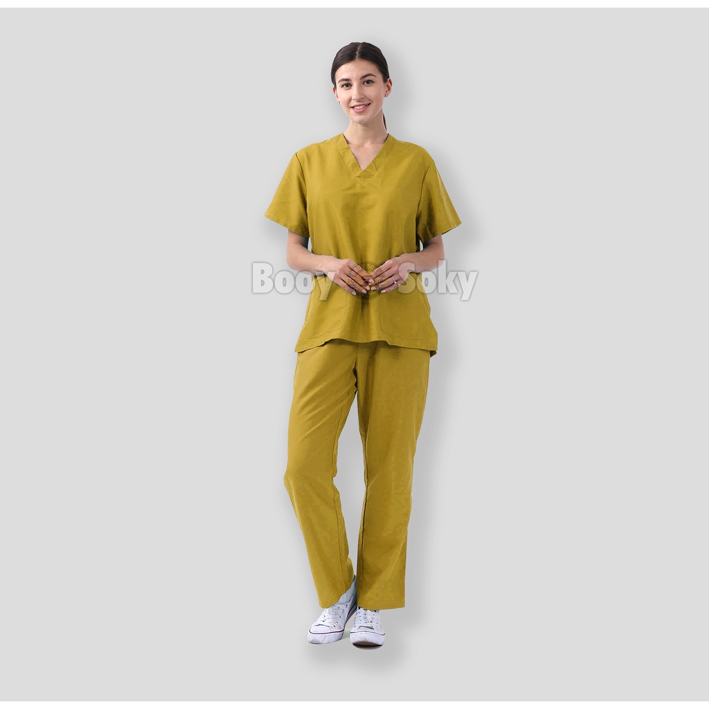 BAJU JAGA PERAWAT OK MEDIS LENGAN PENDEK WANITA PRIA SERAGAM OKA SCRUB MEDICAL AMERICAN DRILL TERBARU KEKINIAN V NECK SET WARNA MUSTARD MEREK BOOY SOKY